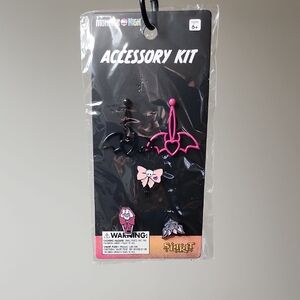 Monster High Pink and Black Bat Accessory Kit